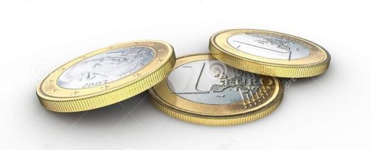 tres monedas